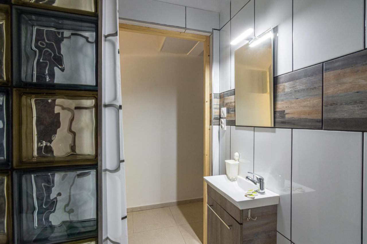 Comfy Apartment Close To Floisvos Beach Athens Ngoại thất bức ảnh